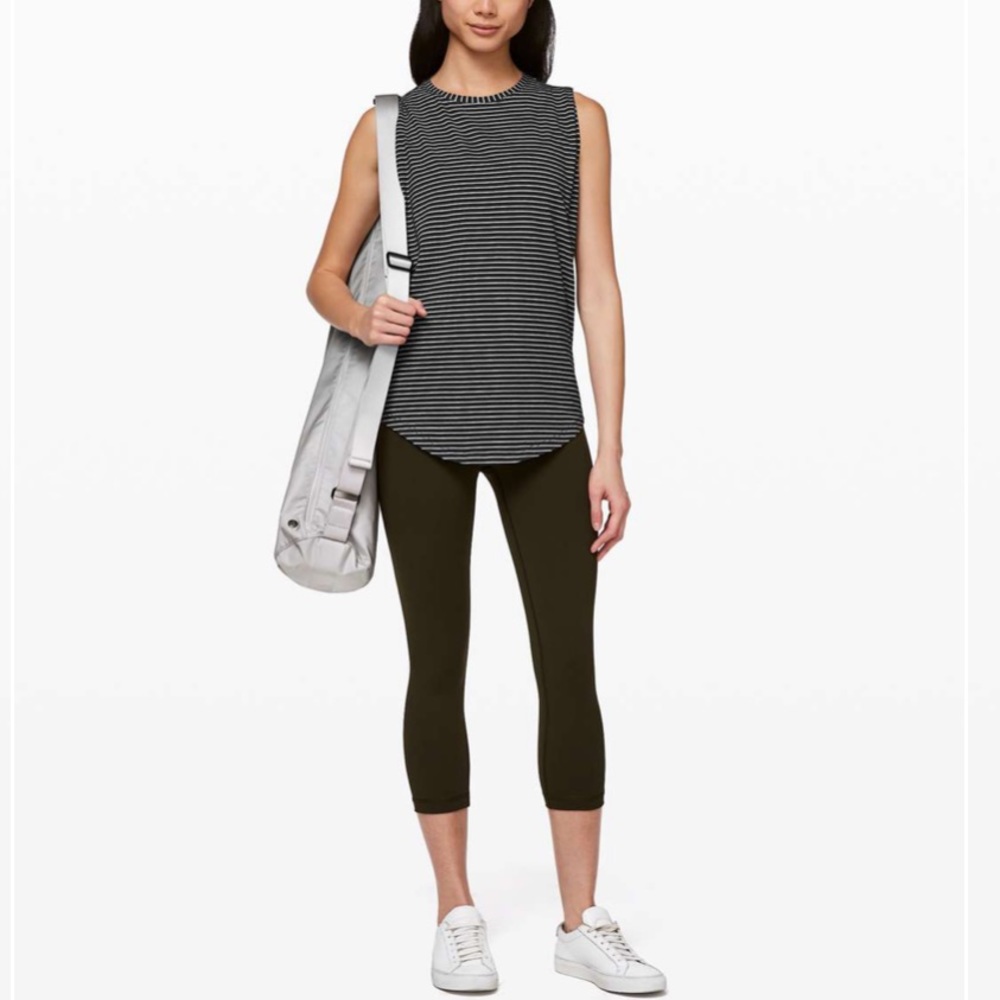 LULULEMON Brunswick Muscle Tank Black White K13
